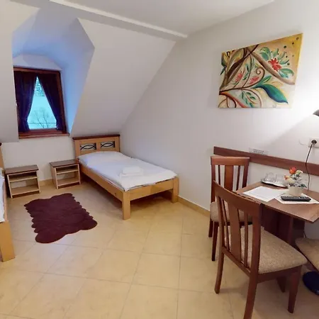 Garni Fatra Hotel *